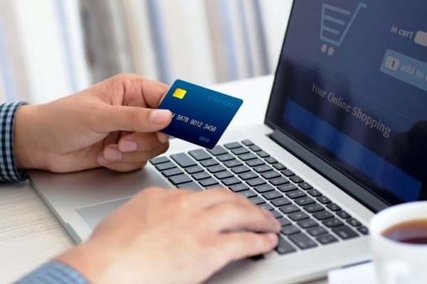 فروش کالا و خدمات